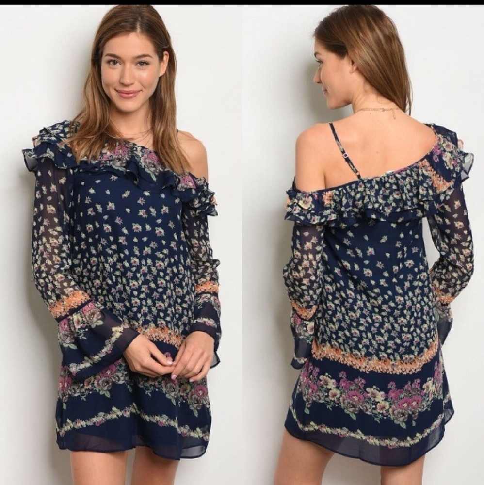 Lovely Navy Flowy Floral Dress NWT